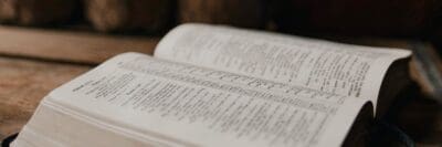 10 Reasons to Open the Bible