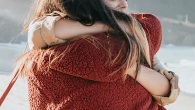 Friends Hugging Hug Beach Girls